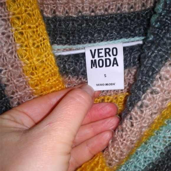 🌷2/18$🌷Vero Moda Oversized Colorblock Sweater - Picture 7 of 8